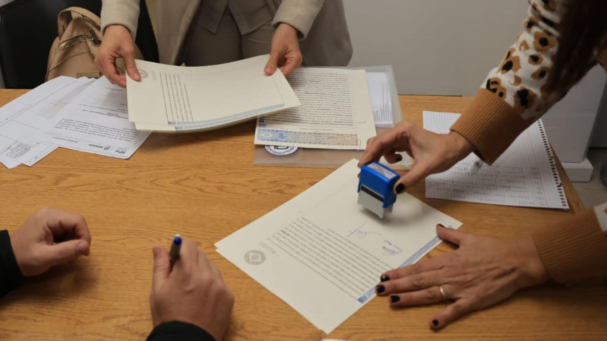Más de 400 familias mendocinas iniciaron la escrituración de sus viviendas